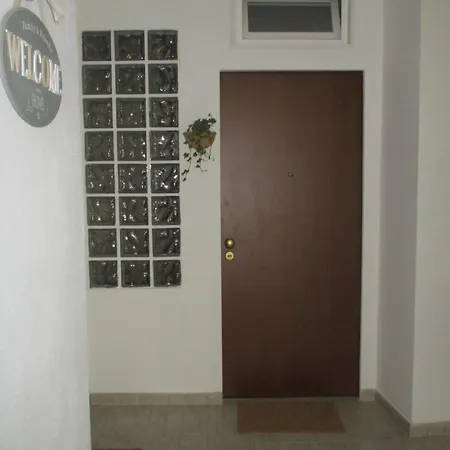 公寓 La Casa Del Nespolo Tranquillo Vicino Stazione