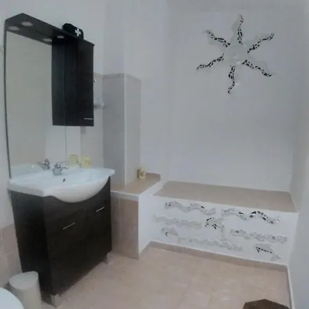 La Casa Del Nespolo Tranquillo Vicino Stazione 公寓 *