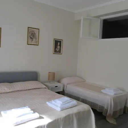 Apartment La Casa Del Nespolo Tranquillo Vicino Stazione Sanremo