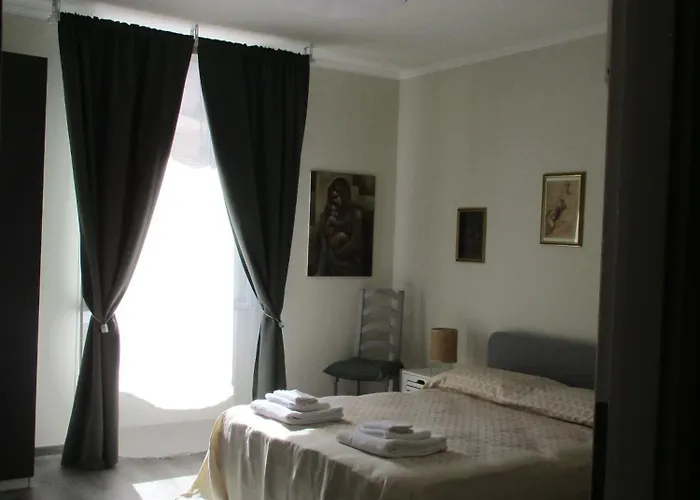 Appartamento La Casa Del Nespolo Tranquillo Vicino Stazione Sanremo